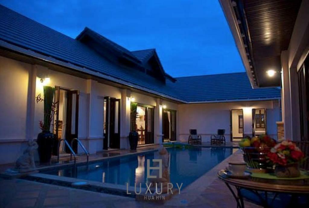 4 Bedroom Private Bali Style Villa Hh6 HHQ Eksteriør bilde